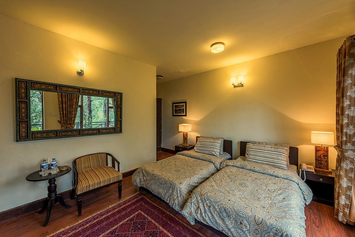 Arcadian Blue Pines Hotel Murree Exterior photo