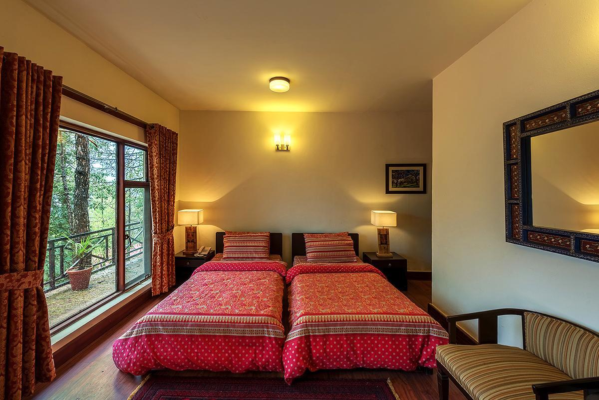 Arcadian Blue Pines Hotel Murree Exterior photo